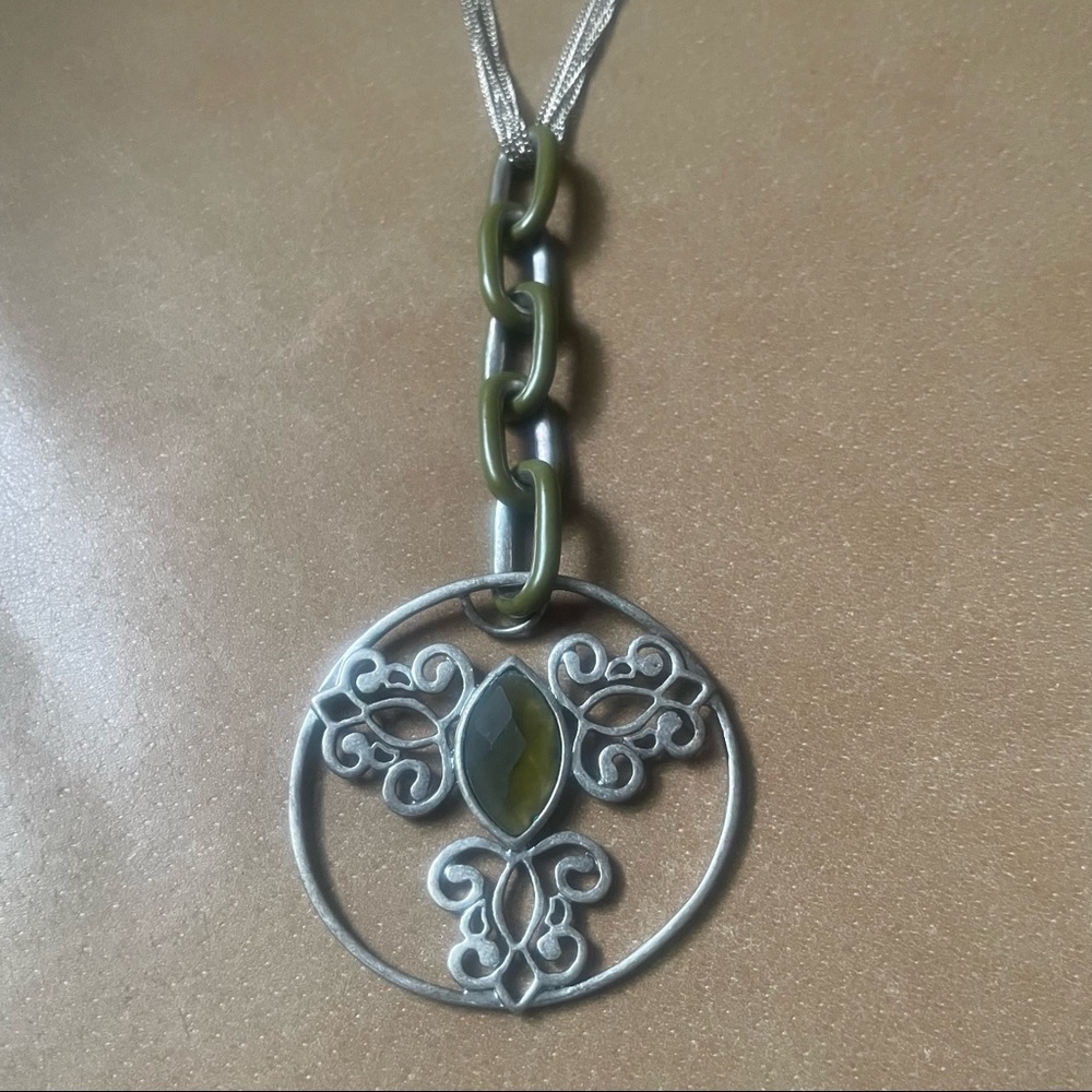 Kenneth Cole Reaction necklace silver and green multi chain pendant